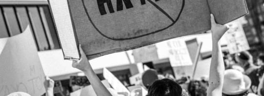 انسانی حقوق، دعووں کے سرٹیفیکیشن